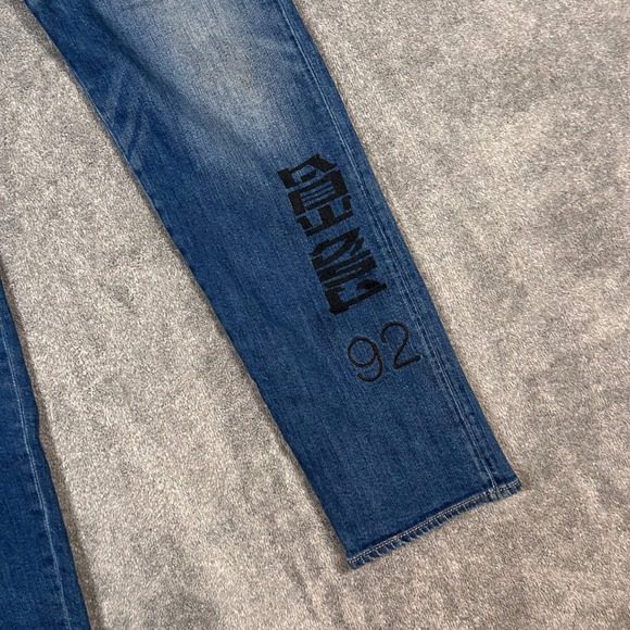 Diesel Denim Jeans Buster-P Regular Slim Tapered Graphic Print  Mens 31x29 - Picture 3 of 16